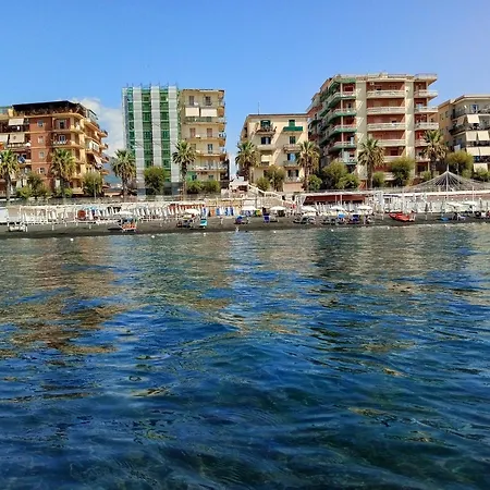 Gioia * Torre del Greco